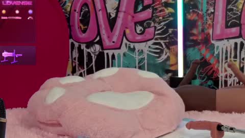Snapshot of vanessa_love chatting on February 2025 05:13:02 PM Vanessa online show from February 2025 05:13:02 PM