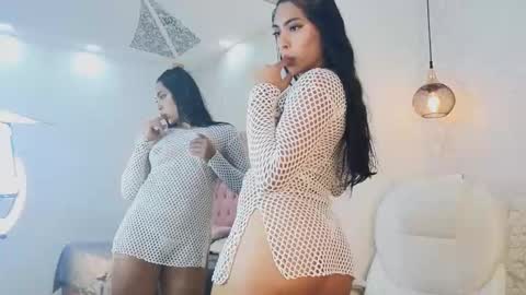 Vanessa  online show from October 2025 07:54:01 PM