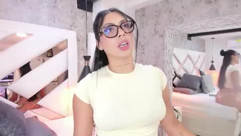 Vanessa  online show from July 2026 07:19:02 PM