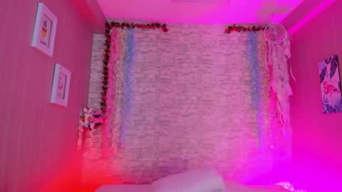 Vanessa online show from April 2026 11:41:02 AM