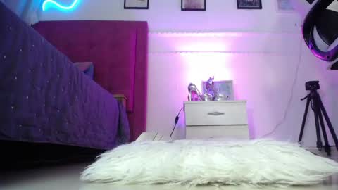 kamila online show from December 2024 02:32:01 AM