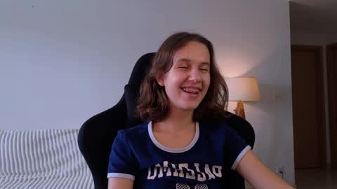 Snapshot of vanessabayer chatting on December 2024 01:48:02 AM vanessa online show from December 2024 01:48:02 AM