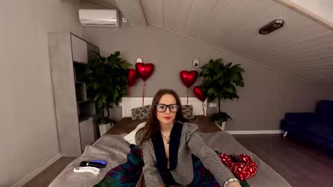 vanessabeautyy online show from February 2025 02:12:02 AM