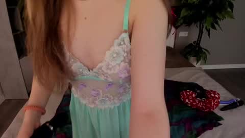 vanessabeautyy online show from March 2025 10:16:01 PM