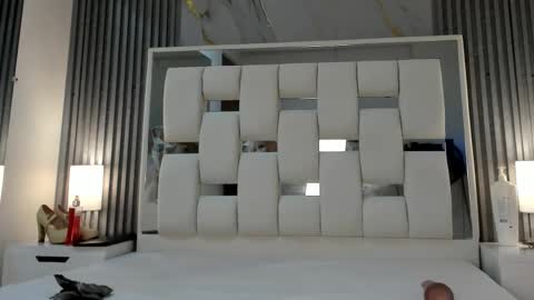 Vanessa Hard online show from September 2025 03:11:02 PM