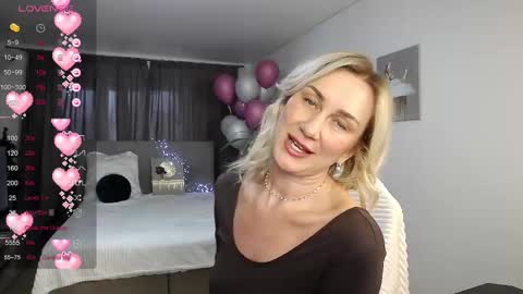 Vanessa  online show from February 2025 01:28:02 PM