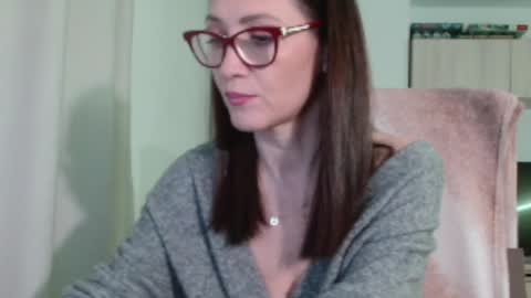 Vanessa online show from April 2026 04:04:01 PM