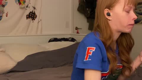 Vanessa  online show from January 2025 12:32:02 PM