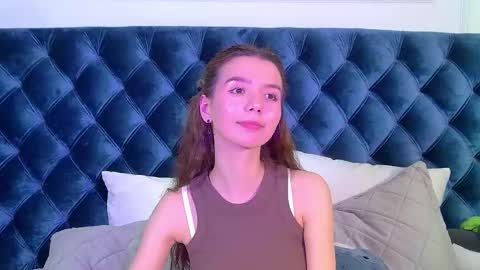 VanessaVienne online show from April 2026 08:09:02 PM