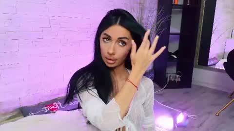 Vanessa online show from June 2026 05:55:02 PM