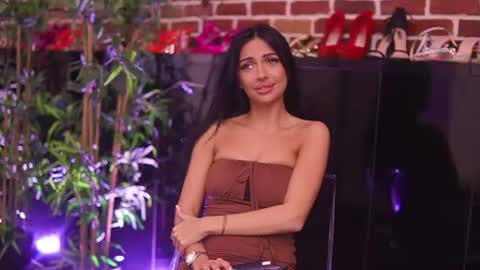 Vanessa online show from June 2026 06:05:02 PM