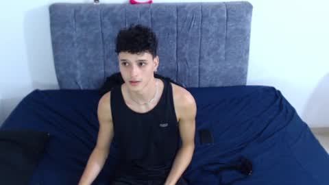 Ruby and Vanie online show from May 2026 11:25:02 PM