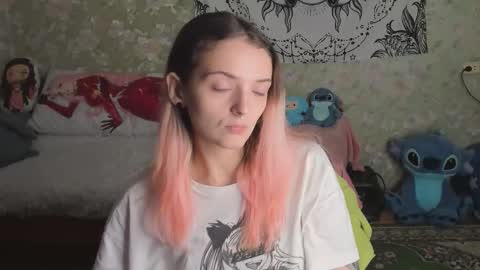 Adelina online show from October 2025 09:18:01 AM