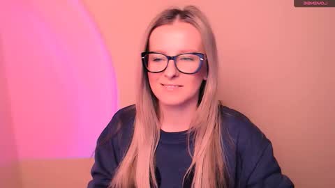 Mia online show from February 2026 05:20:02 PM