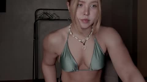 Vanilla online show from October 2025 02:45:02 PM