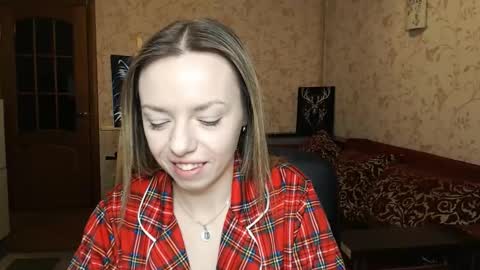 VanillaMuffin online show from February 2025 06:53:02 AM