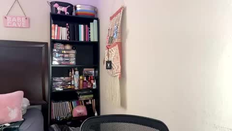 Snapshot of vanillapuddingpie chatting on September 2025 04:50:01 PM vanillapuddingpie online show from September 2025 04:50:01 PM