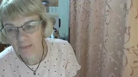 Vanillaxcreamy online show from December 2024 04:28:01 PM