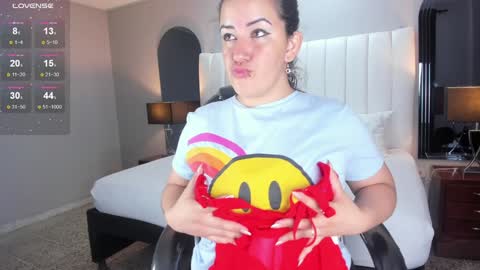 Karine online show from December 2024 11:41:01 AM