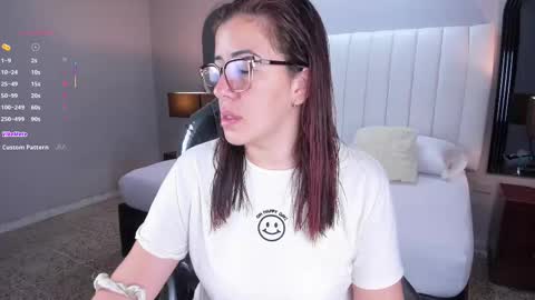 Karine online show from October 2025 11:31:02 AM