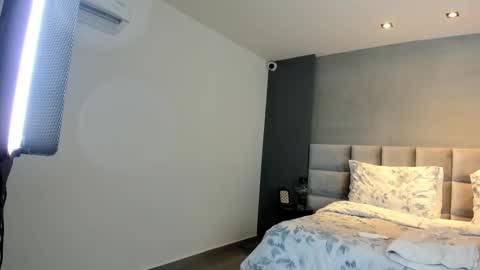 VANNA  online show from October 2025 07:31:01 PM