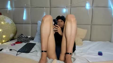 vannellope_96 online show from January 2026 06:40:01 AM