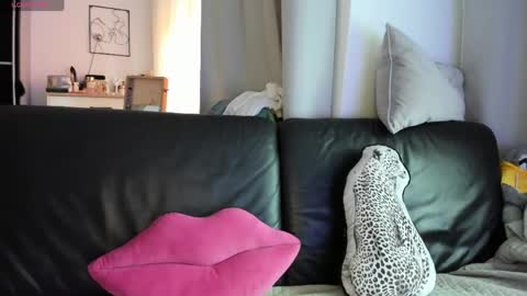 Vannessa online show from April 2026 04:46:02 PM