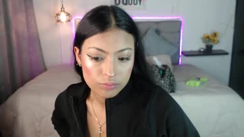 vane online show from December 2024 08:27:01 PM