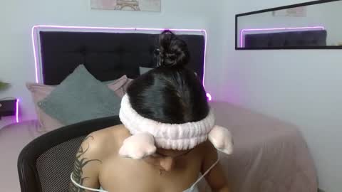 vane online show from March 2026 03:30:02 PM