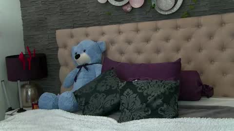 Vanessa online show from January 2026 08:23:01 PM