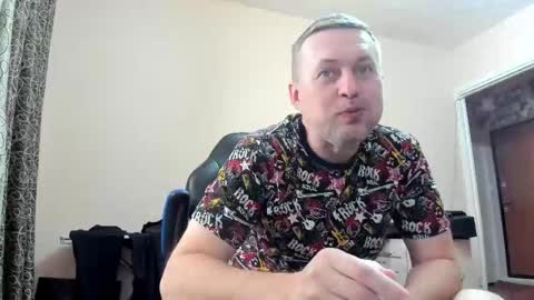 Snapshot of vano_822 chatting on September 2025 12:38:02 PM vano_822 online show from September 2025 12:38:02 PM