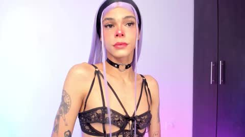  Varya Ferreira - independent model  online show from October 2025 12:58:01 PM