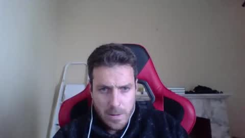 vascorro20 online show from December 2024 02:11:01 PM