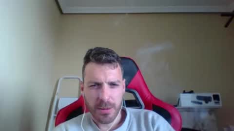 vascorro20 online show from February 2025 10:32:02 AM