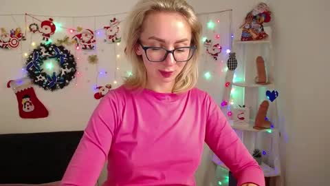 Snapshot of vasilisasii chatting on December 2024 12:42:01 PM Vasilisa online show from December 2024 12:42:01 PM