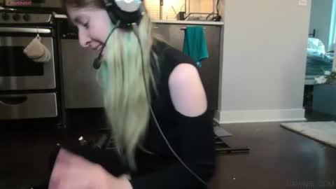 Vawnie Voulphie online show from September 2025 09:17:02 PM