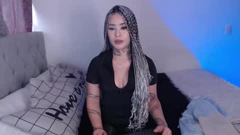 Snapshot of vayolett_bass chatting on March 2025 08:35:02 PM Vayolett Bass online show from March 2025 08:35:02 PM