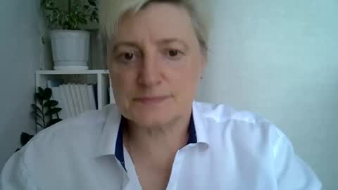 Snapshot of vea_motty chatting on May 2026 02:46:01 PM vea_motty online show from May 2026 02:46:01 PM