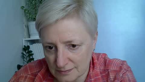 Snapshot of vea_motty chatting on May 2026 01:38:01 PM vea_motty online show from May 2026 01:38:01 PM