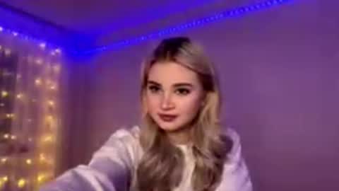 Monika online show from February 2026 01:14:01 PM