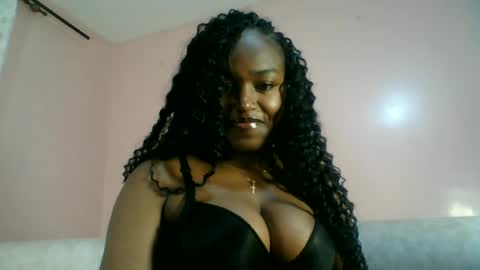 Snapshot of vee_quest chatting on June 2026 06:32:02 PM vee_quest online show from June 2026 06:32:02 PM
