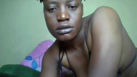 Vee tommy online show from December 2024 12:45:02 AM