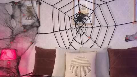 Snapshot of veesimons_dh chatting on October 2025 07:37:01 PM Vee Simons online show from October 2025 07:37:01 PM