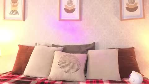 Snapshot of veesimons_dh chatting on November 2025 07:38:01 PM Vee Simons online show from November 2025 07:38:01 PM