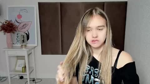 Snapshot of vel1ka chatting on October 2025 04:26:01 AM Barbara online show from October 2025 04:26:01 AM