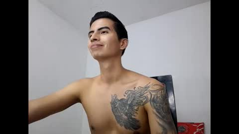 Snapshot of velk_hot1 chatting on February 2025 11:02:02 PM velk_hot1 online show from February 2025 11:02:02 PM