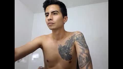 Snapshot of velk_hot1 chatting on February 2025 12:51:02 AM velk_hot1 online show from February 2025 12:51:02 AM