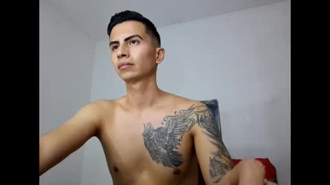 Snapshot of velk_hot1 chatting on February 2025 11:36:01 PM velk_hot1 online show from February 2025 11:36:01 PM