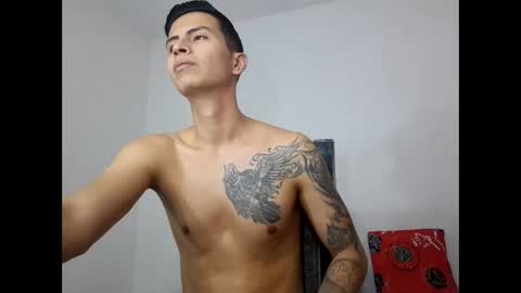 Snapshot of velk_hot1 chatting on March 2025 01:35:02 PM velk_hot1 online show from March 2025 01:35:02 PM