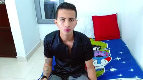 velk_hot1 online show from November 2025 04:09:02 PM